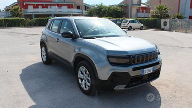 Jeep Avenger Altitude 2024 con cambio automatico