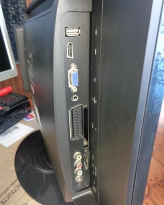 TV DIKOM LCD TV- K22D x ricambi permuto