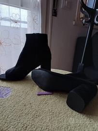 Tronchetti camoscio neri