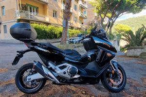 HONDA FORZA 750