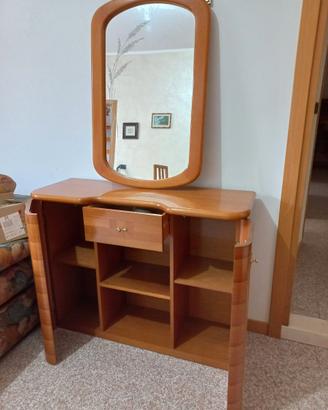 Mobile ingresso con specchio