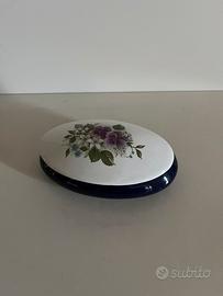 Scatolina in porcellana