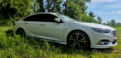 Insignia 4x4 210 cv 94000km