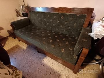 Divano Art Decò restaurato nel 2007