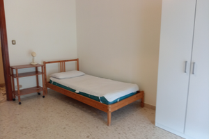 Camera singola zona Mellusi - solo donne