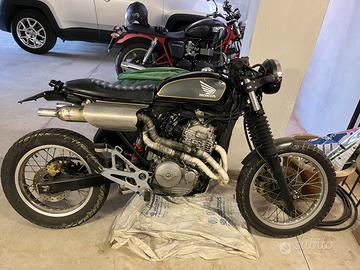 Honda scrambler 650 da sistemare