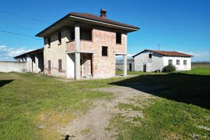 CASA INDIPENDENTE A CENTALLO