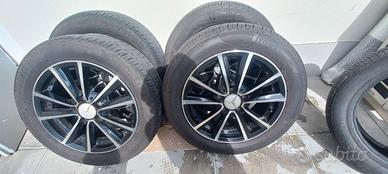 gomme Pirelli 205 55 16 più cerchi Mercedes 