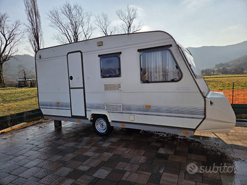 Roulotte Adria Optima