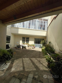 Casa indipendente su tre livelli