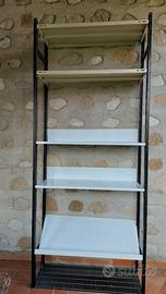 Scaffalatura metallica