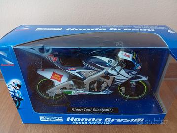 Honda RC212V - 2007 Elias - 1/12 NewRay 