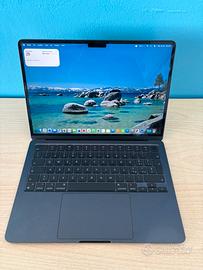 Mac book air M2 13’’ 256gb 8gb RAM