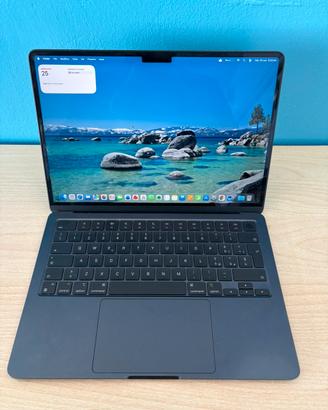 Mac book air M2 13’’ 256gb 8gb RAM