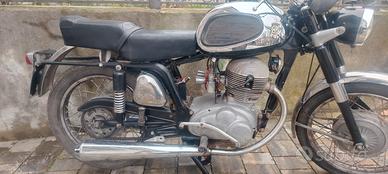 MV Agusta 250 bicilindrica