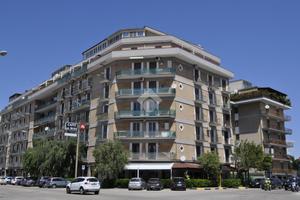 NEGOZIO A FOGGIA