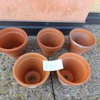 Vasi in terracotta del 16 Numero 5 € 3,00 cad