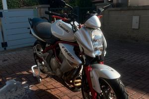 Kawasaki ER6N 25Kw Depotenziata A2