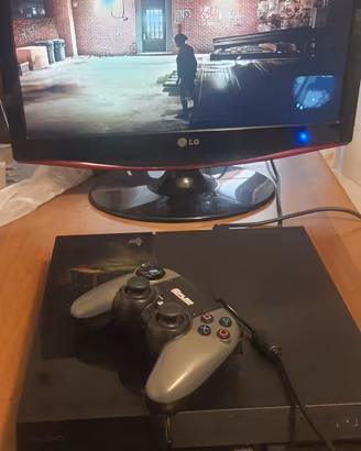 Playstation 4 500GB  + controller + 20 giochi
