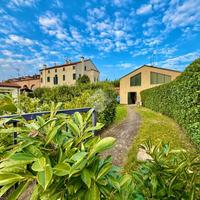 PORZIONE DI BIFAMILIARE A MESTRINO