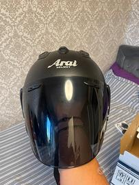 Casco Arai
