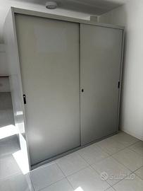 armadio metallico ufficio