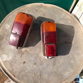 Volante e fanali posteriori per fiat 600 vintage