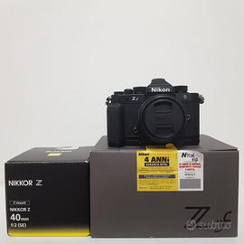 Mirrorless Nikon Zf + 40mmf/2 usato
