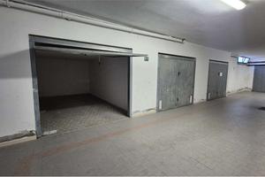 Garage nella periferia di Alghero