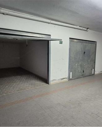 Garage nella periferia di Alghero