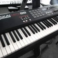 Akai MPK 88 – Pari al Nuovo – Bundle Completo