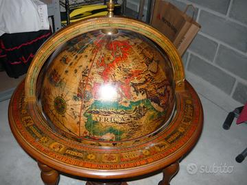 Mobile mappamondo stile antico