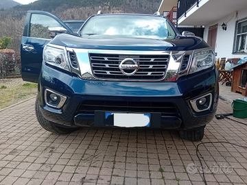 Stupenda Nissan Navara Tekna Double Cab 4WD 2.3L 4