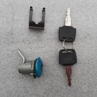 SERRATURA SELLA YAMAHA R1 R1M 2015 al 2024