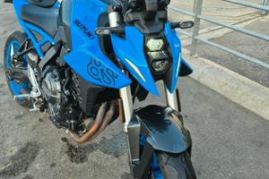 Suzuki gsx 8s
