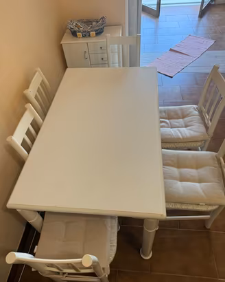 TAVOLO CON SEDIE SCAVOLINI