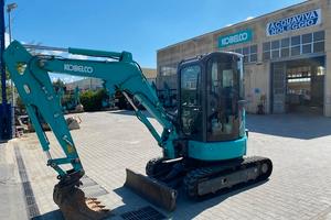 Escavatore Kobelco SK30SR-6 usato