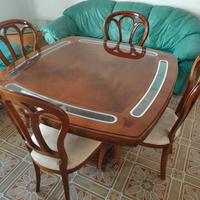 Sala da pranzo in noce massello 