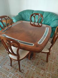 Sala da pranzo in noce massello 