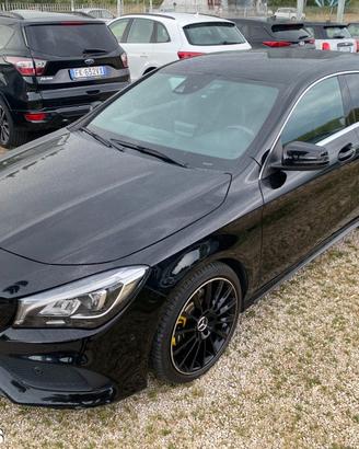 MERCEDES - Classe CLA - 220 d Aut. Shooting Brake 