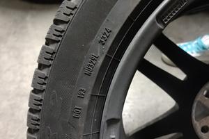Gomme Pirelli