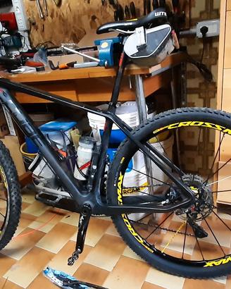 MTB 27.5 CUBE full Carbon