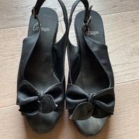 Sandali con zeppa castaner