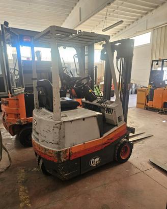 OM Carrello Elevatore Elettrico portata 1500 kg 3 