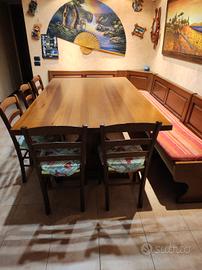 Tavolo da taverna. 