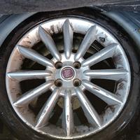 cerchio fiat grande punto con gomma estiva 