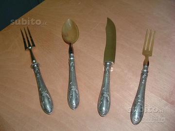 Posate in argento 800/°°° (servire 4 pezzi)