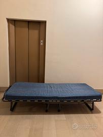 Letto singolo pieghevole