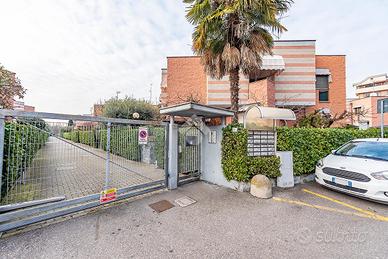 PORZIONE DI BIFAMILIARE A LAINATE