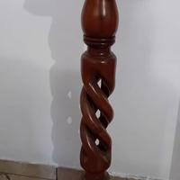 Polonna del podio in legno